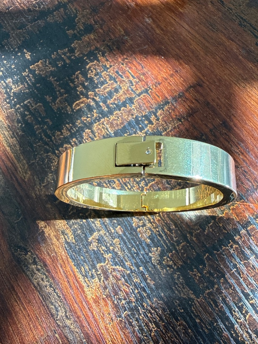 Jcrew bangle bracelet In gold tone